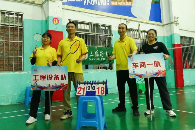 1封面.jpg 1封面.jpg